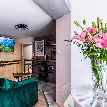 아파트 Zubry Z Sauna *